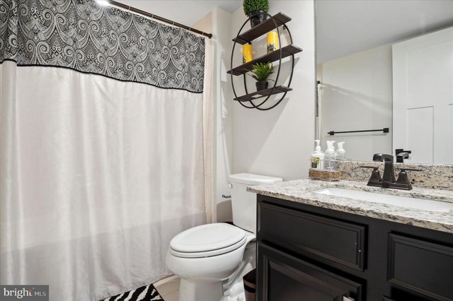 1215 BENJAMIN DR, Kennett Square, PA 19348