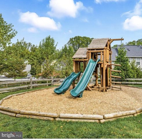 1215 BENJAMIN DR, Kennett Square, PA 19348