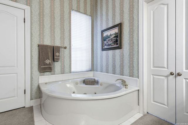 35 Haverhill Way, San Antonio, TX 78209