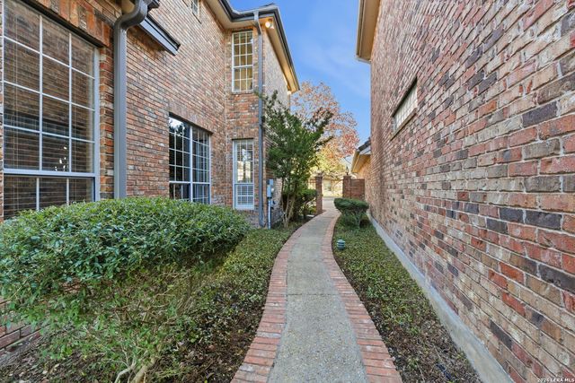 35 Haverhill Way, San Antonio, TX 78209