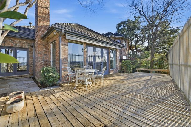 35 Haverhill Way, San Antonio, TX 78209