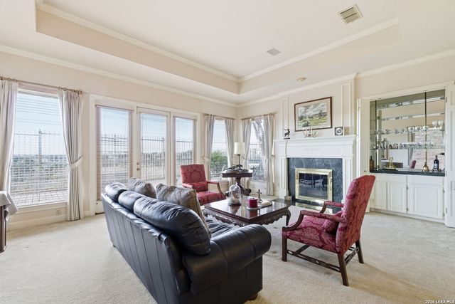 35 Haverhill Way, San Antonio, TX 78209