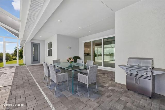 913 33rd PL, Cape Coral, FL 33993