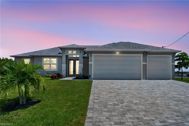 913 33rd PL, Cape Coral, FL 33993