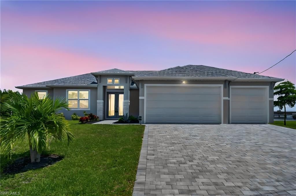 913 33rd PL, CAPE CORAL, FL 33993 — photo 2