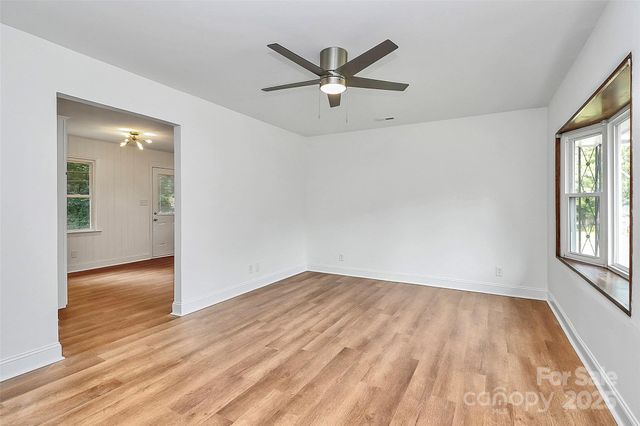 3915 Crestridge Drive, Charlotte, NC 28217