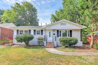 3915 Crestridge Drive, Charlotte, NC 28217