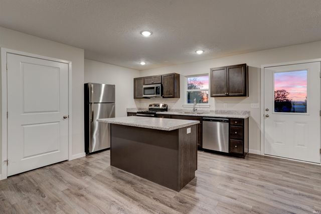 330 Ranger Lane, Dale, IN 47523