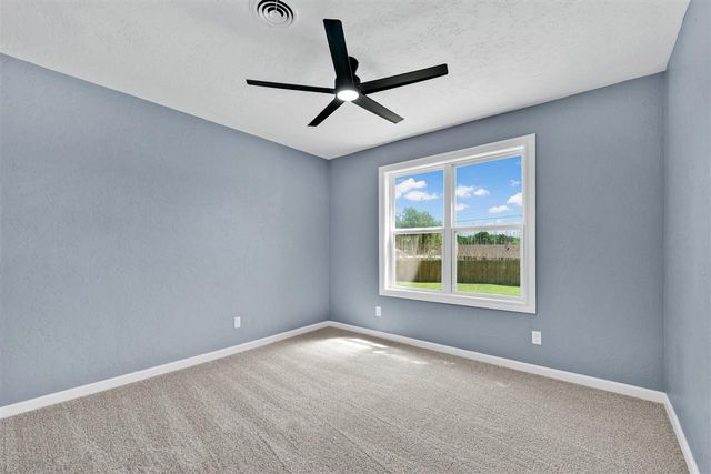 6 SW 51st St, Lawton, OK 73505