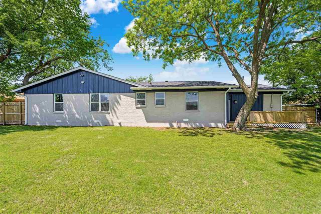 6 SW 51st St, Lawton, OK 73505