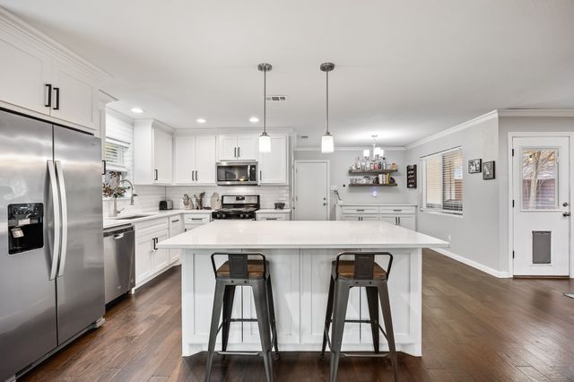 25 Park Place, Richardson, TX 75081