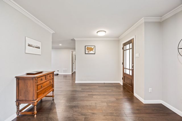 25 Park Place, Richardson, TX 75081