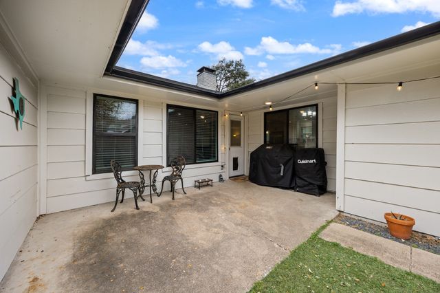 25 Park Place, Richardson, TX 75081