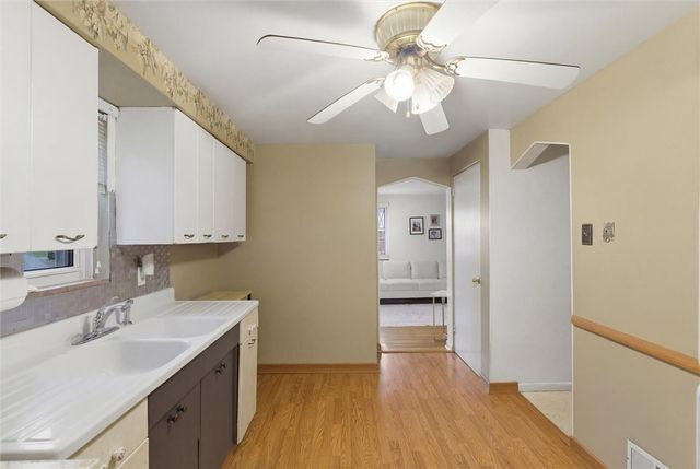 2013 Woodward Ave, Brookline, PA 15226