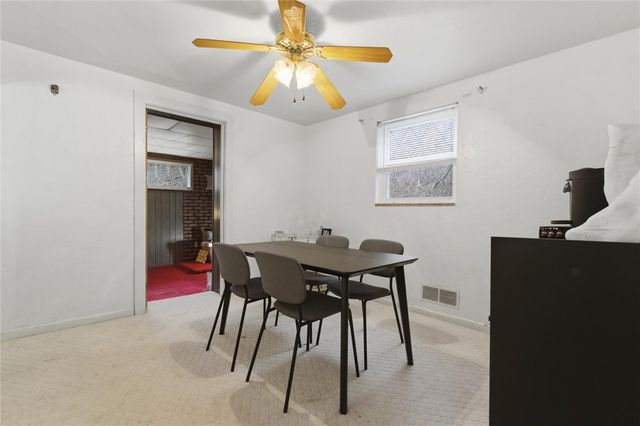 2013 Woodward Ave, Brookline, PA 15226