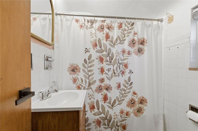 2013 Woodward Ave, Brookline, PA 15226