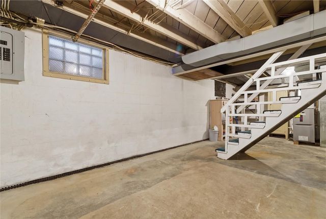 2013 Woodward Ave, Brookline, PA 15226