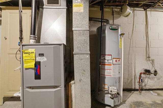 2013 Woodward Ave, Brookline, PA 15226