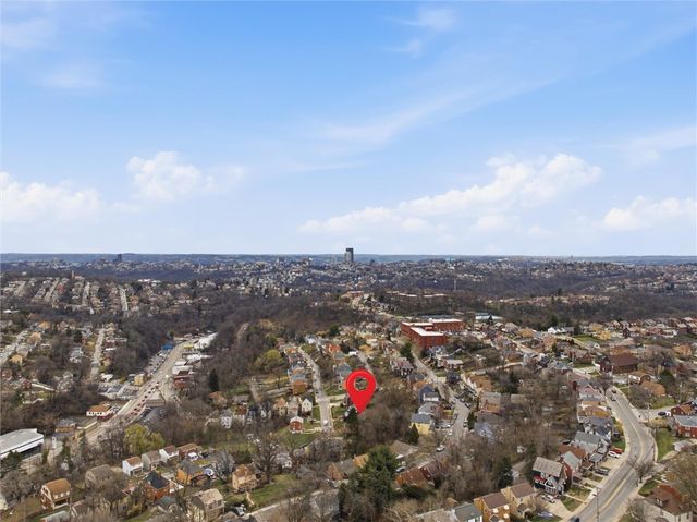 2013 Woodward Ave, Brookline, PA 15226