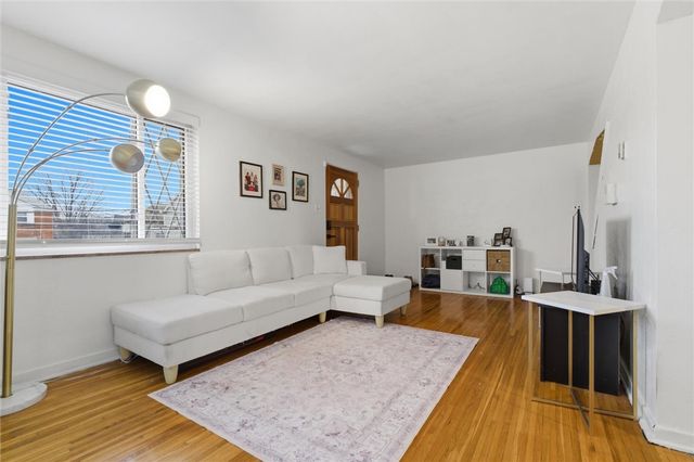 2013 Woodward Ave, Brookline, PA 15226