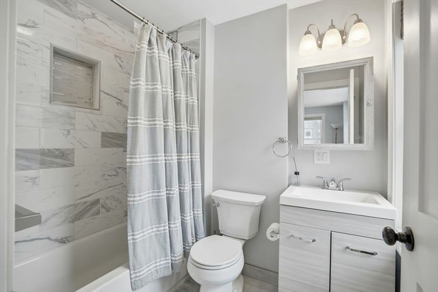 27 Pine Street 27, Dedham, MA 02026