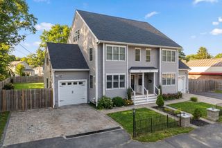 27 Pine Street 27, Dedham, MA 02026