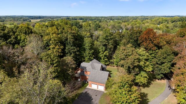 5756 Burgess Gower Rd, Springfield, TN 37172