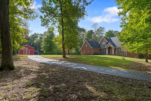 5756 Burgess Gower Rd, Springfield, TN 37172