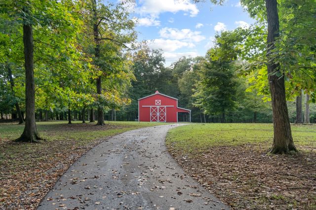 5756 Burgess Gower Rd, Springfield, TN 37172