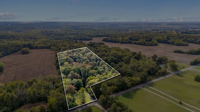 5756 Burgess Gower Rd, Springfield, TN 37172