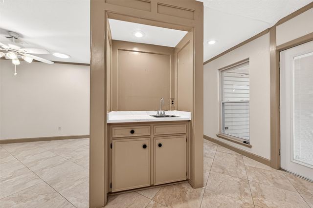 11007 Bandlon Drive, Houston, TX 77072