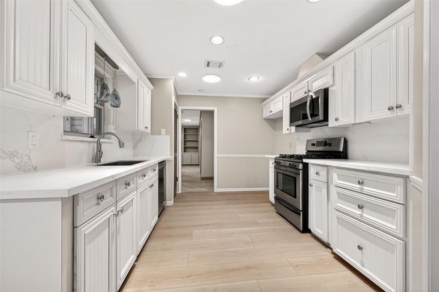 11007 Bandlon Drive, Houston, TX 77072