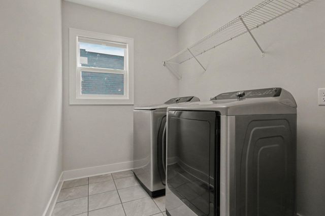 916 Oakwood Avenue, Columbus, OH 43206