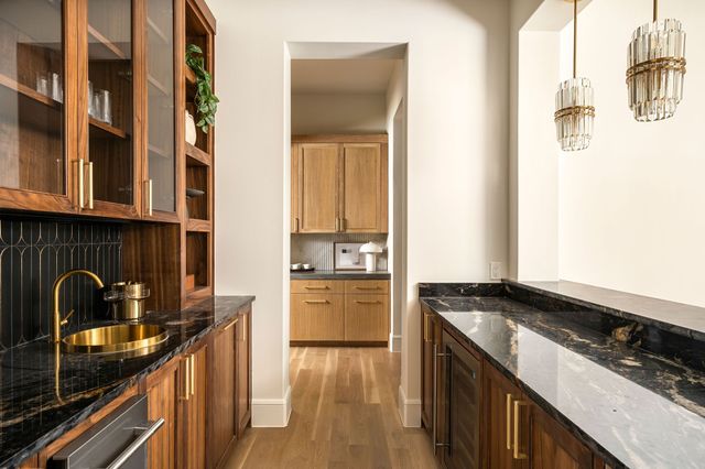 6207 Joyce Way, Dallas, TX 75225