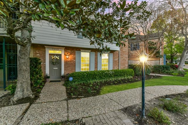 7505 Brompton Street, Houston, TX 77025