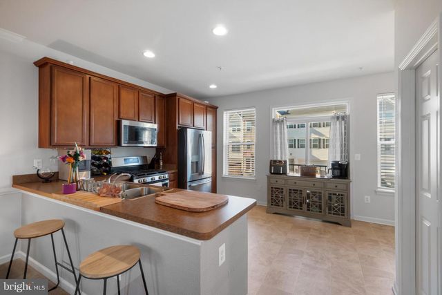 7510 RESCH LOOP, Glen Burnie, MD 21061