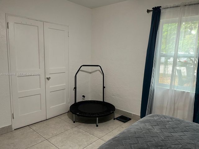 2116 Monroe Ter, Hollywood, FL 33020