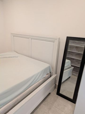 2116 Monroe Ter, Hollywood, FL 33020