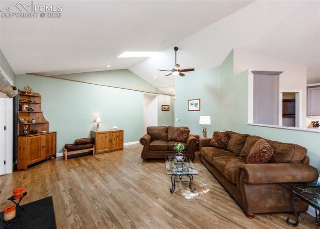 139 Palisade Circle, Manitou Springs, CO 80829