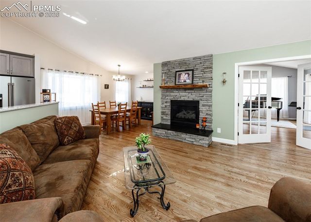 139 Palisade Circle, Manitou Springs, CO 80829