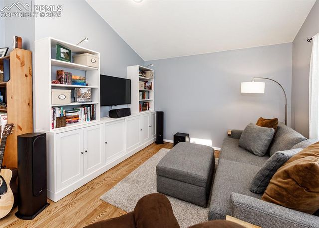 139 Palisade Circle, Manitou Springs, CO 80829