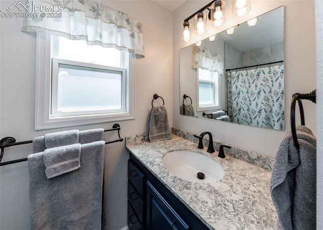 139 Palisade Circle, Manitou Springs, CO 80829