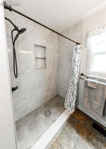 139 Palisade Circle, Manitou Springs, CO 80829