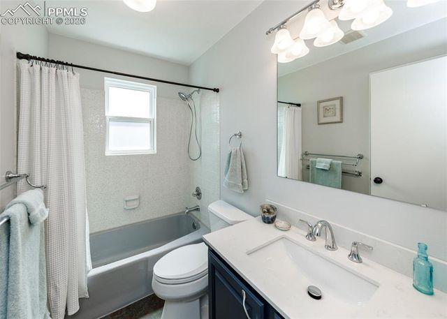 139 Palisade Circle, Manitou Springs, CO 80829