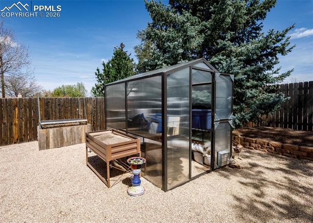 139 Palisade Circle, Manitou Springs, CO 80829