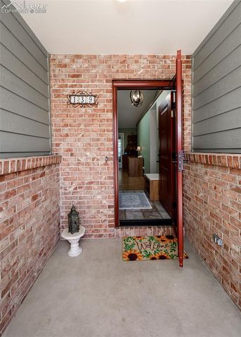 139 Palisade Circle, Manitou Springs, CO 80829