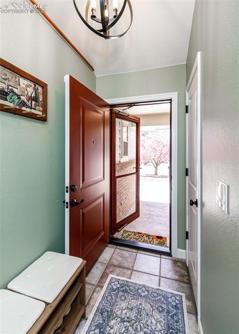 139 Palisade Circle, Manitou Springs, CO 80829