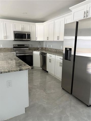 4727 21st ST SW, Lehigh Acres, FL 33973