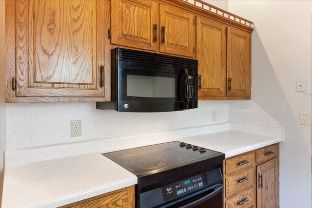 4944 South Jackson Circle, Springfield, MO 65804