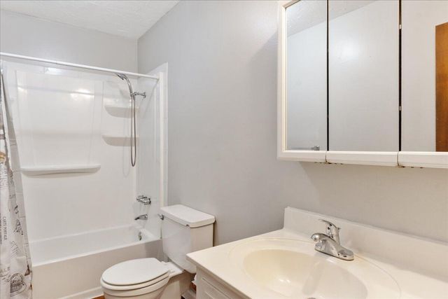 4944 South Jackson Circle, Springfield, MO 65804